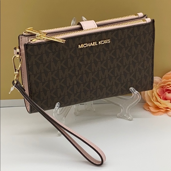 MICHAEL KORS LARGE DOUBLE ZIP WRISTLET POWDER - Picture 5 of 16